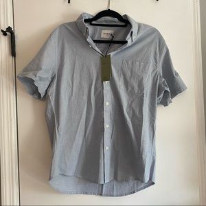NWT Goodfellow mens blue short sleeve button up!